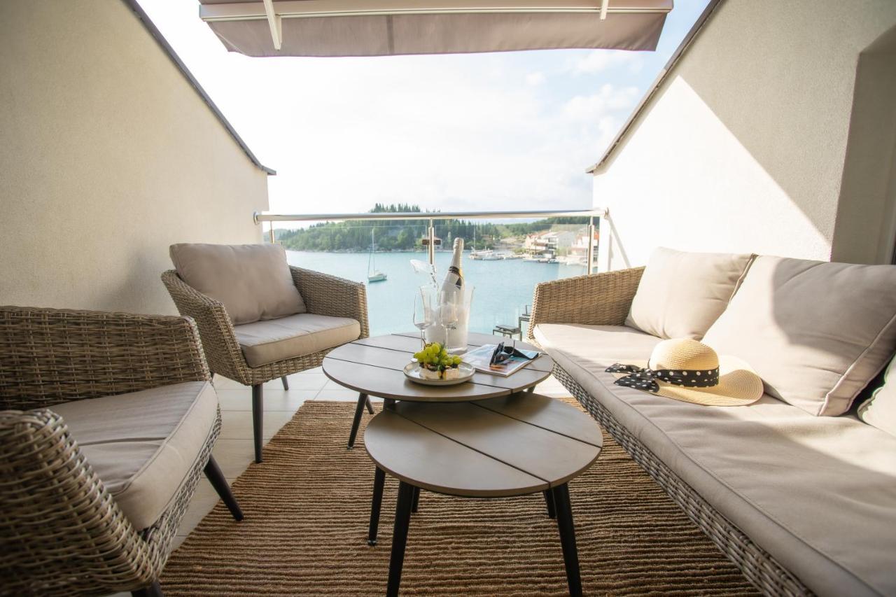 Apartment Antun - Adriatic Coast Retreat Blace Dış mekan fotoğraf