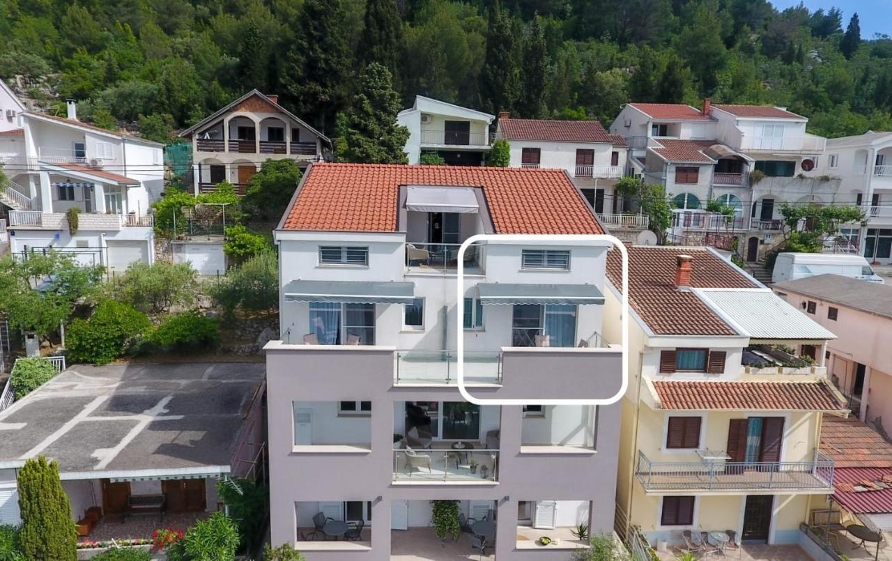 Apartment Antun - Adriatic Coast Retreat Blace Oda fotoğraf