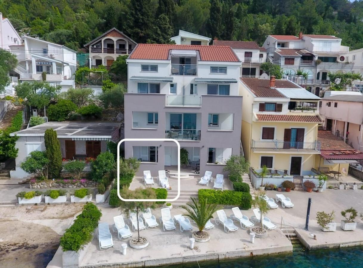 Apartment Antun - Adriatic Coast Retreat Blace Oda fotoğraf