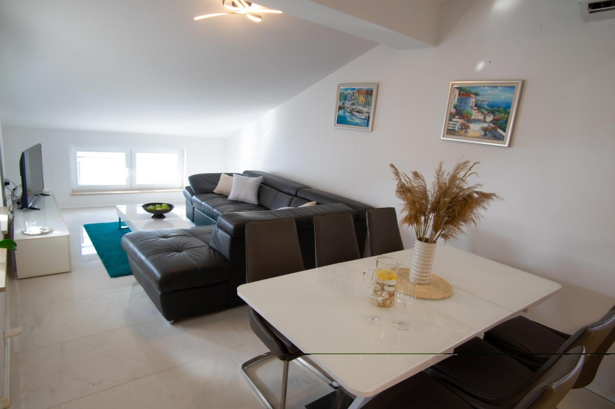 Apartment Antun - Adriatic Coast Retreat Blace Oda fotoğraf