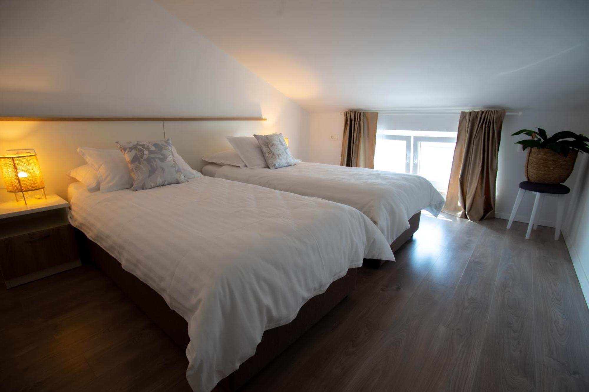 Apartment Antun - Adriatic Coast Retreat Blace Oda fotoğraf