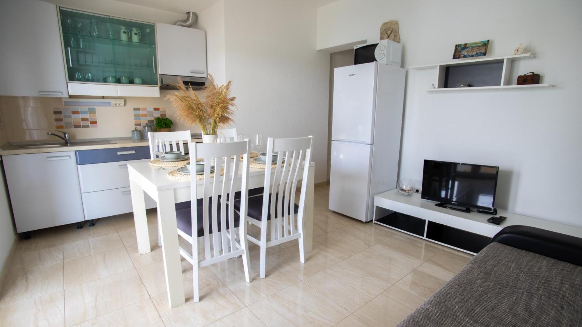 Apartment Antun - Adriatic Coast Retreat Blace Oda fotoğraf