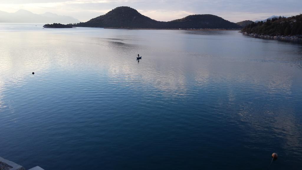 Apartment Antun - Adriatic Coast Retreat Blace Oda fotoğraf